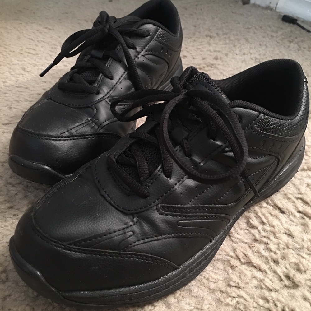 Nonslip work shoes